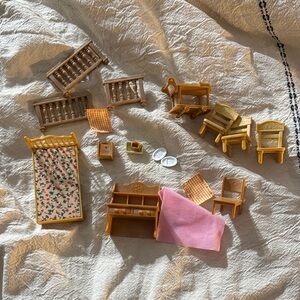 Calico Critters Miniature Dollhouse Furniture Set